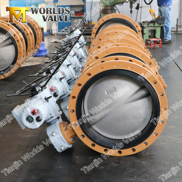 AWWAC504 Válvula de mariposa con extremos de doble bridas con activación eléctrica de encendido / apagado