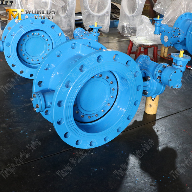 Válvula de mariposa PN25 doble desplazamiento con bridas dobles y operador de engranajes | Control de flujo industrial de servicio pesado