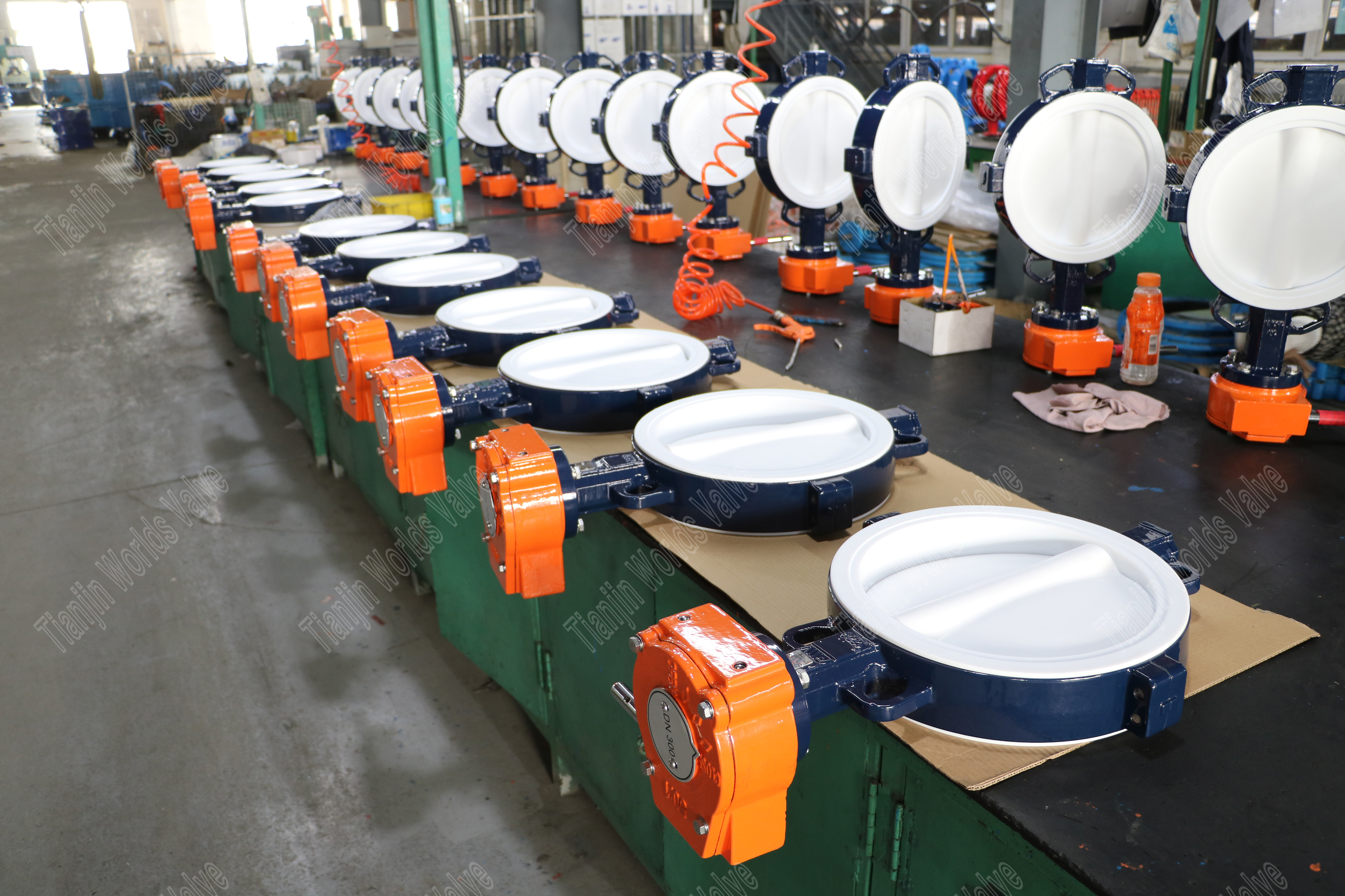 PTFE Lined-Split-Body-Butterfly-V&aacute;lvula-1 (1)